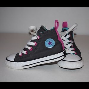 Converse Infant/Toddler High Top Sz 7 Velcro Sides